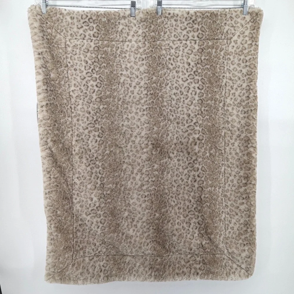 Minky Couture Leopard Print Faux Fur Plush Baby Blanket Tan Cream 30x36